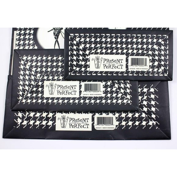 Present Perfect B&W Houndstooth Fashionable Ladies & Dogs Gift Bags Lot of 3 - Picture 11 of 11